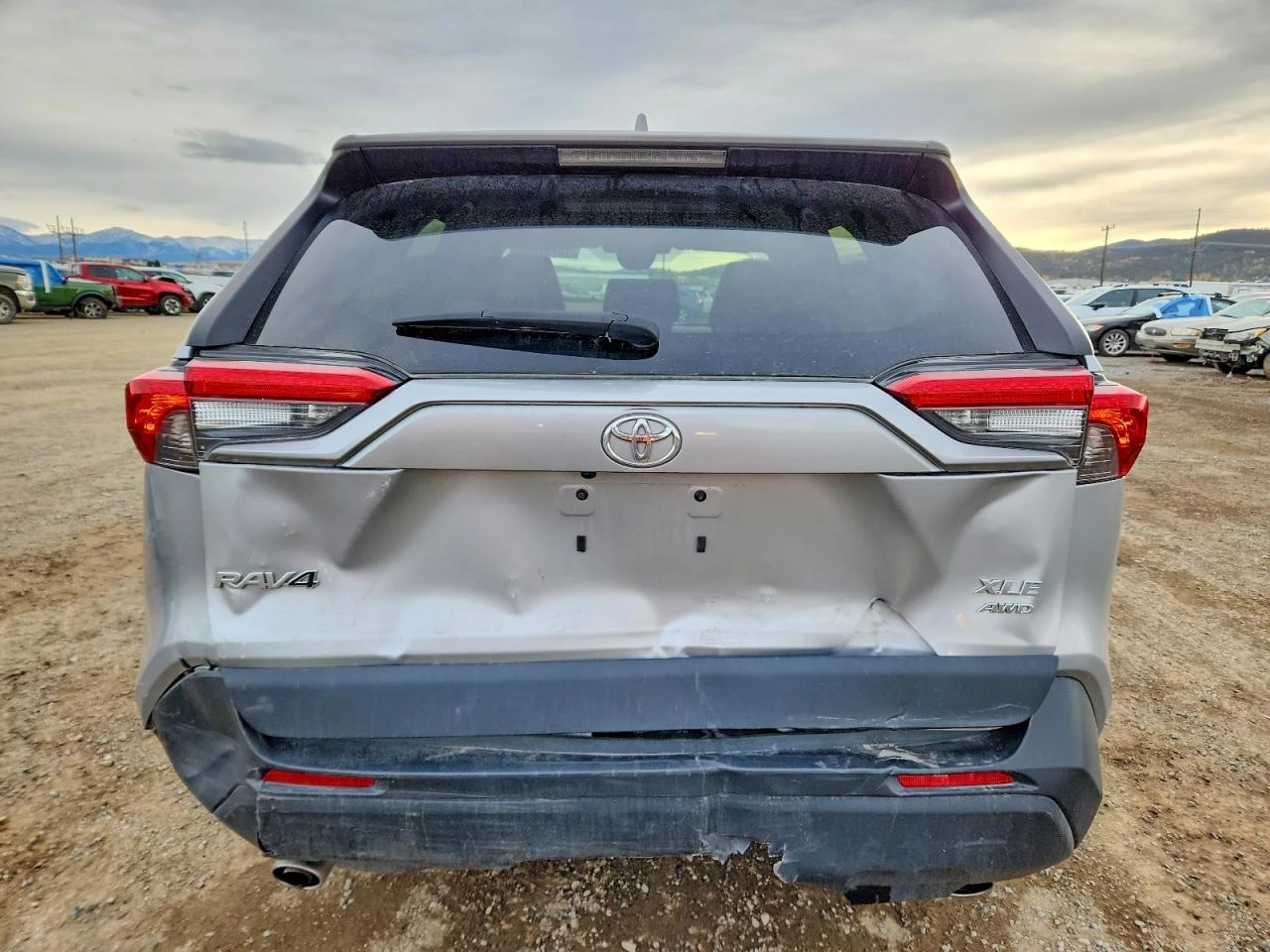 Toyota Rav4 XLE* ПОДГРЕВ* КАМЕРА* CARPLAY* МЪРТВА ТОЧКА - изображение 6