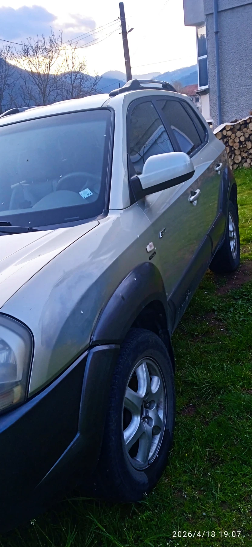 Hyundai Tucson, снимка 2 - Автомобили и джипове - 54243829