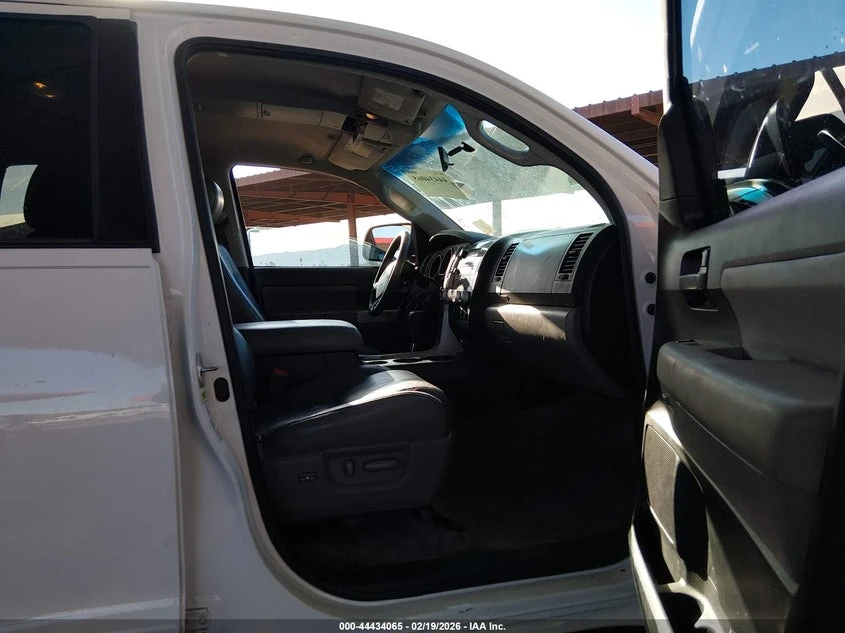 Toyota Sequoia Sr5 4.7L V8 * ������ ���� �� ��*  | Mobile.bg � ����������� 5
