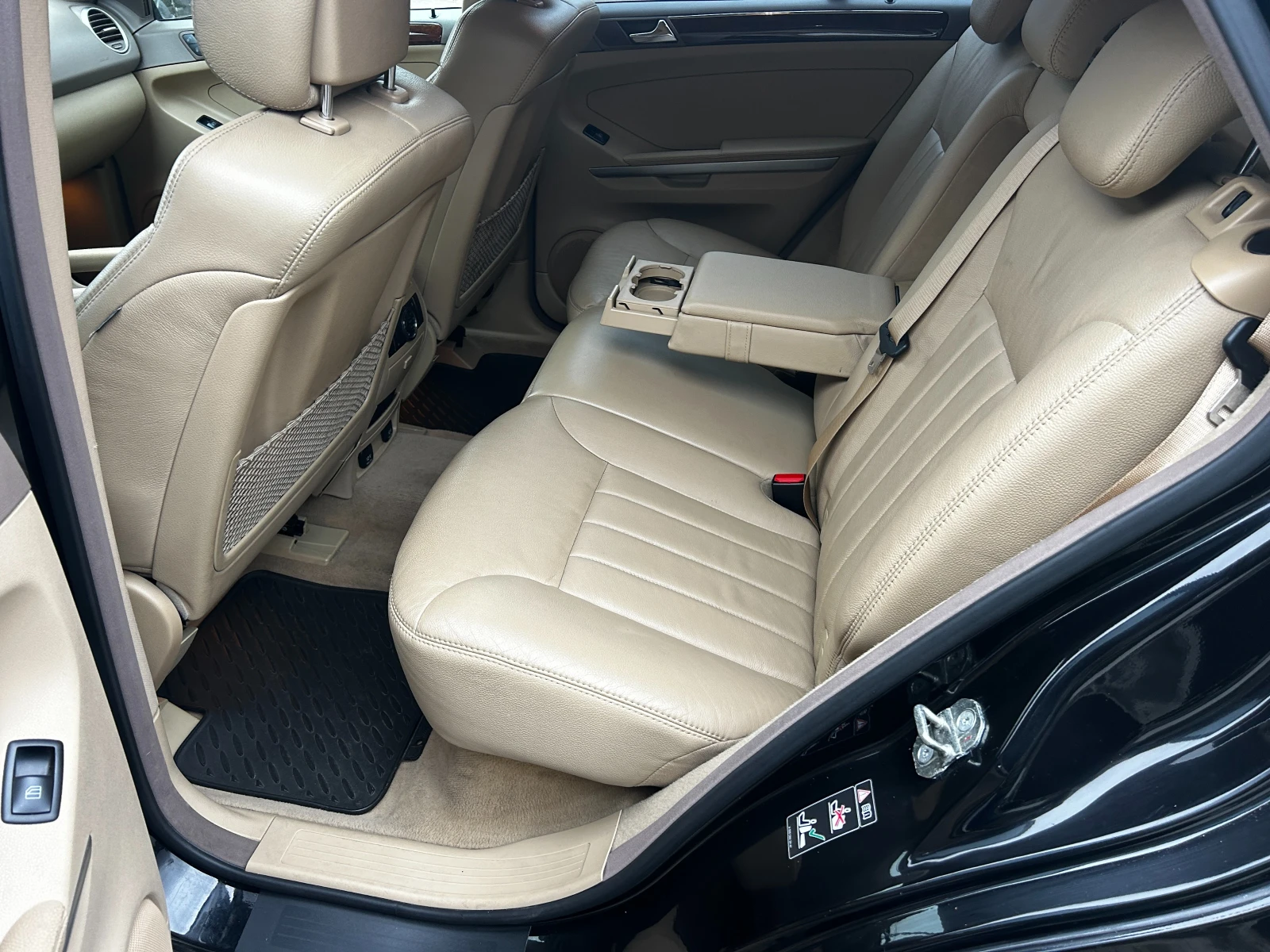 Mercedes-Benz ML 280 CDI, снимка 10 - Автомобили и джипове - 54334644