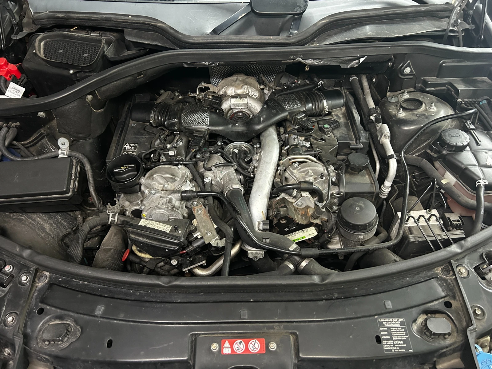 Mercedes-Benz ML 280 CDI, снимка 15 - Автомобили и джипове - 54334644