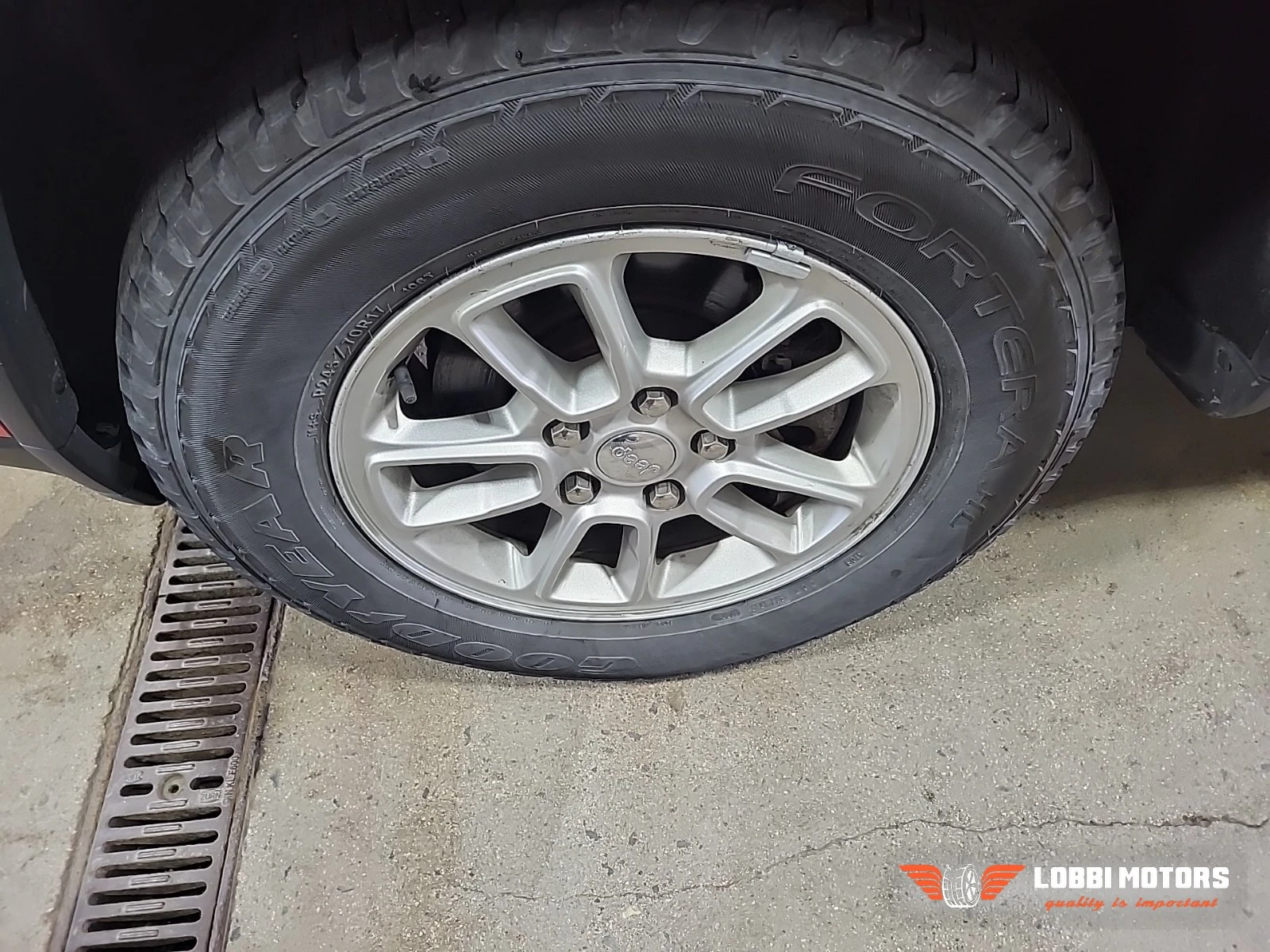 Jeep Grand cherokee, снимка 4 - Автомобили и джипове - 56128435