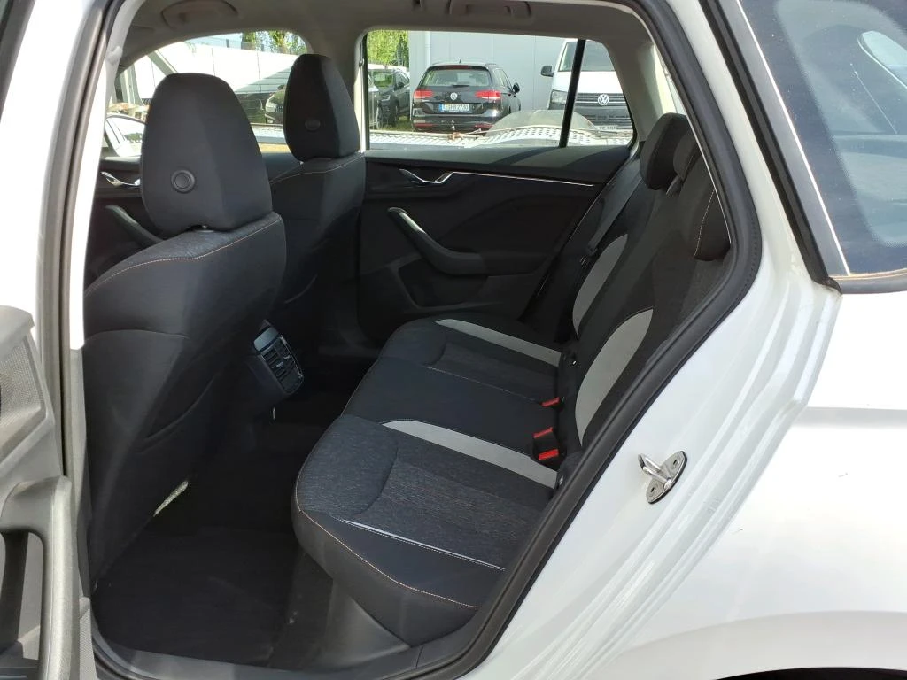 Skoda Kamiq 1.0 TSI Style 37 934 �� | Mobile.bg � ����������� 9