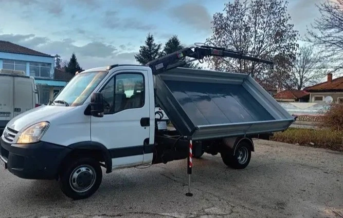 Iveco Daily 35C18 С Климатик! , снимка 6 - Бусове и автобуси - 54810617