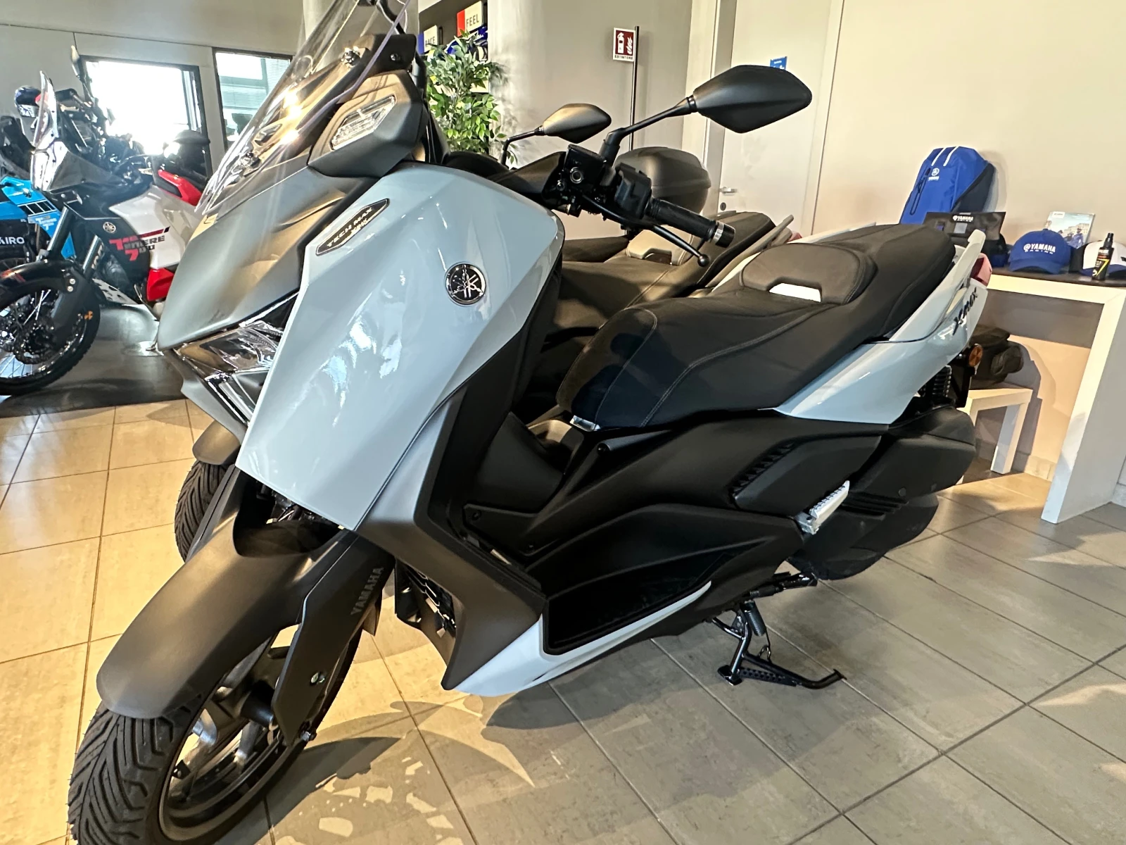 Yamaha X-max 300 Tech Max 2026г., снимка 15 - Мотоциклети и мототехника - 55541432