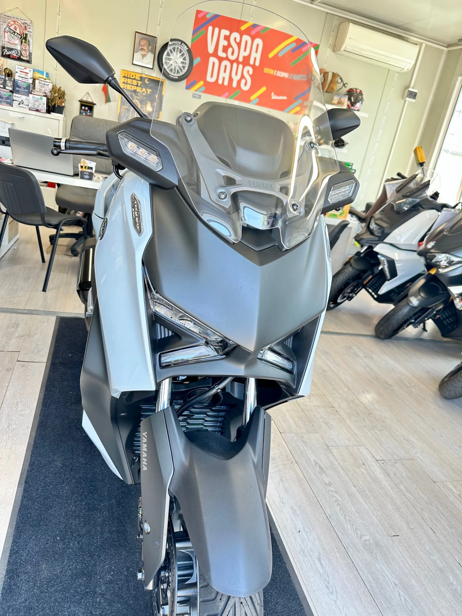 Yamaha X-max 300 Tech Max 2026г.