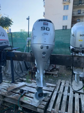 Извънбордов двигател Honda BF90 - изображение 1