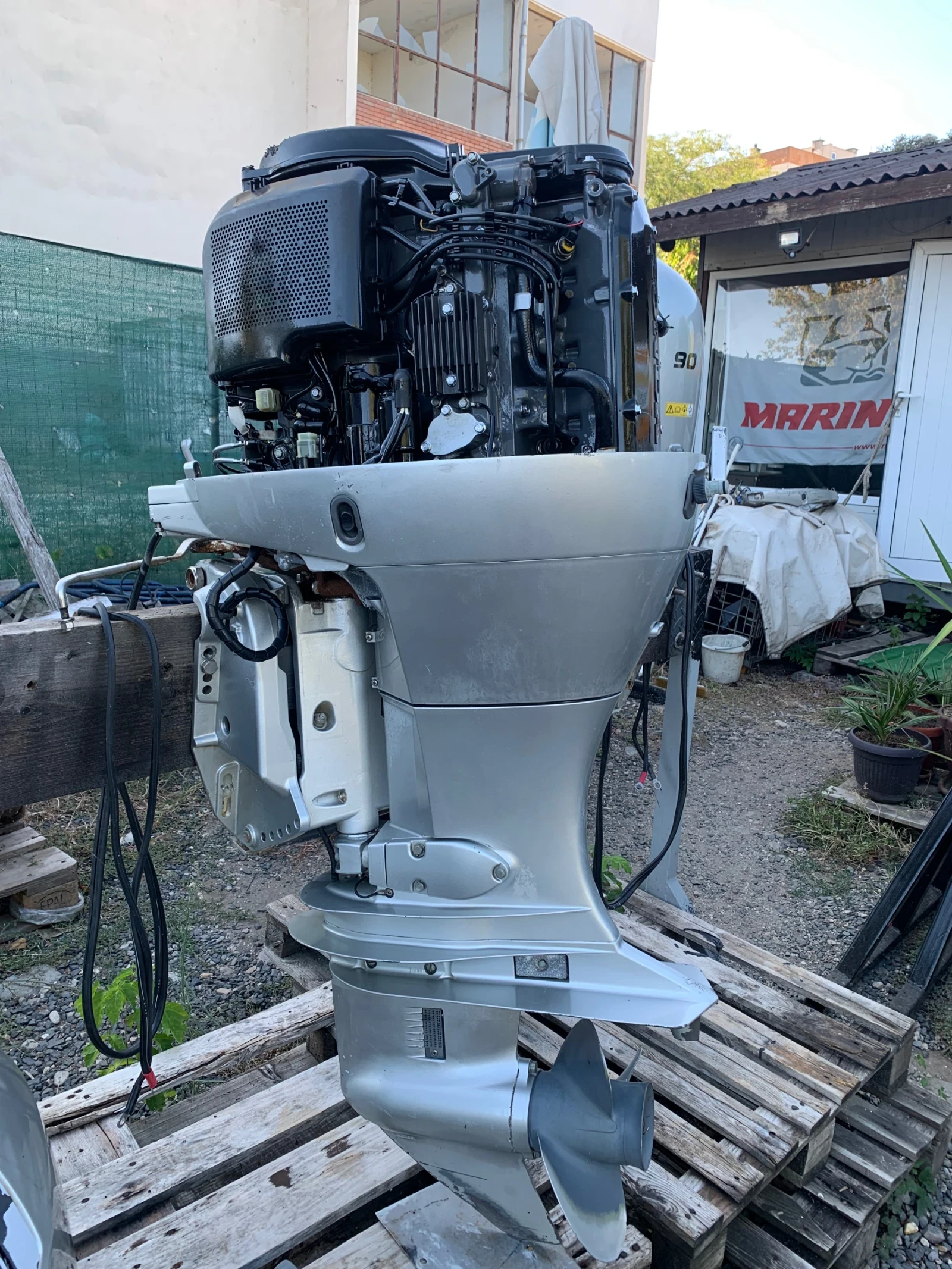 Извънбордов двигател Honda BF90 - изображение 4