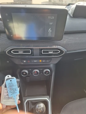 Dacia Sandero 1.0i, снимка 8