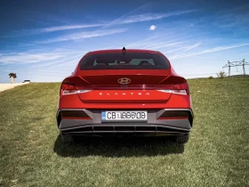 Hyundai Elantra, снимка 3