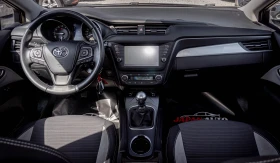 Toyota Avensis 1.8 бензин! ПАНО! ТОП! С ГАРАНЦИЯ! , снимка 8