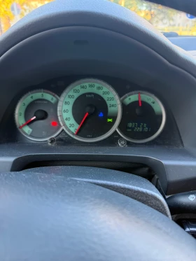 Обява за продажба на Toyota Corolla verso 2.2d4d ~6 699 лв. - изображение 9