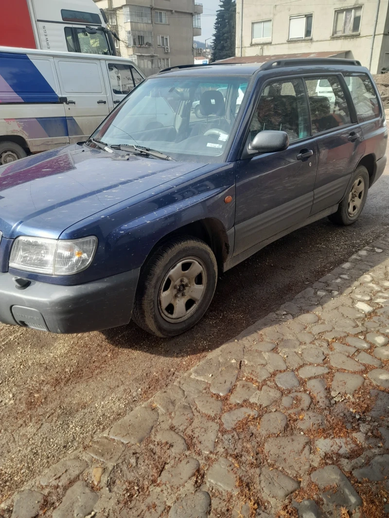 Subaru Forester Газ бензин, снимка 2 - Автомобили и джипове - 49341376