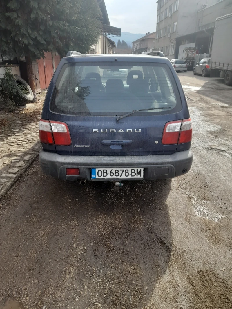 Subaru Forester Газ бензин, снимка 4 - Автомобили и джипове - 49341376