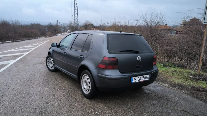 VW Golf 1.9, снимка 3 - Автомобили и джипове - 49415892