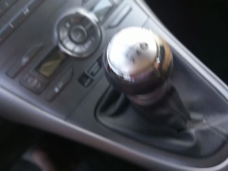 Toyota Auris 1.4  бензин97кс, снимка 3 - Автомобили и джипове - 50976666