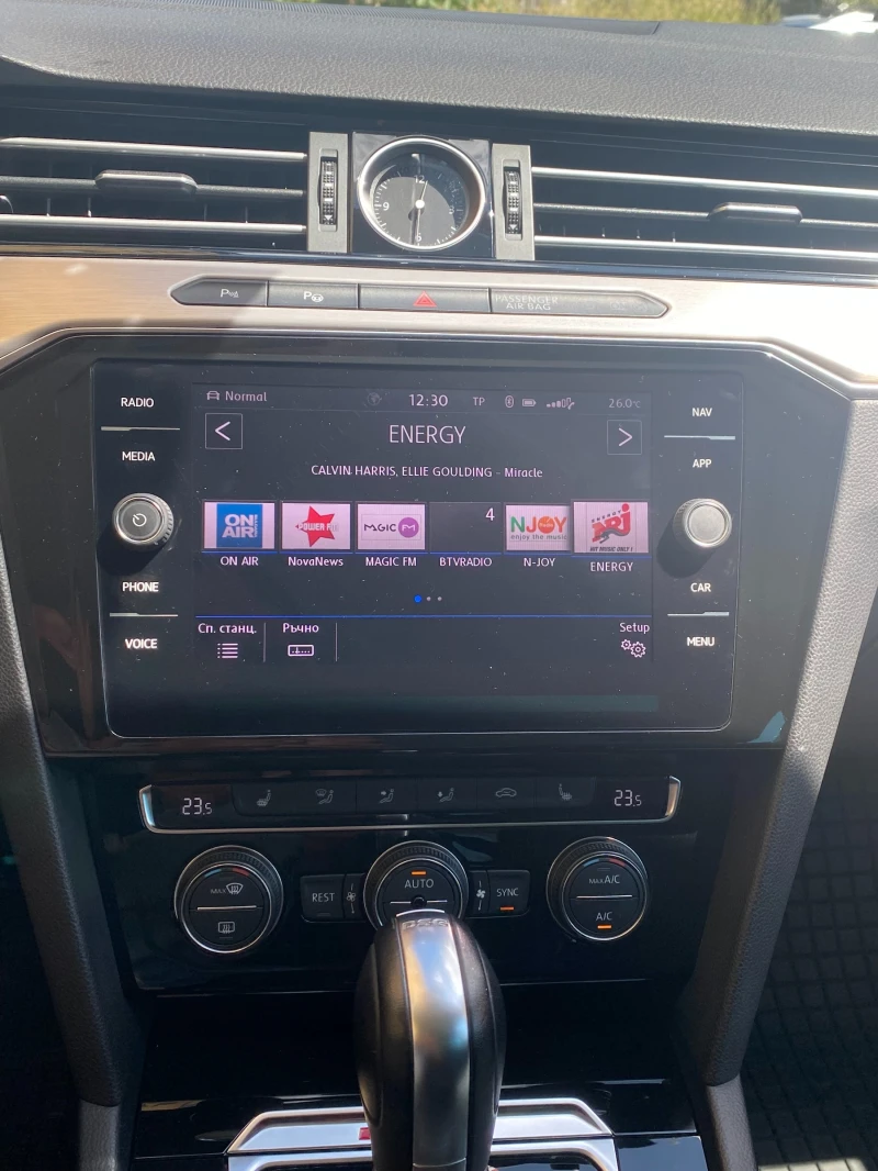 VW Passat, снимка 9 - Автомобили и джипове - 52530323