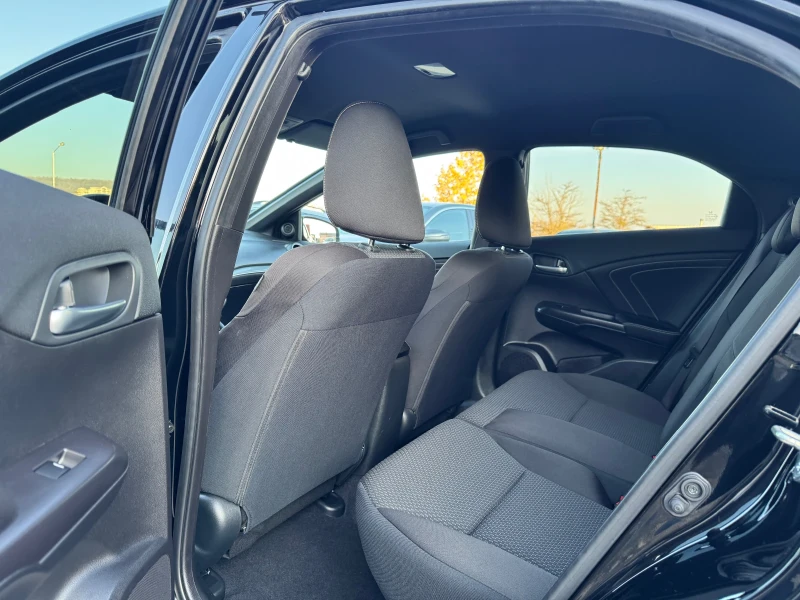 Honda Civic 1.6iDTEC , снимка 15 - Автомобили и джипове - 52402889