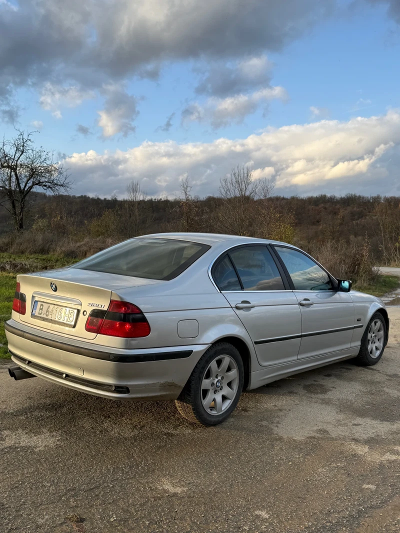 BMW 320, снимка 4 - Автомобили и джипове - 52505222