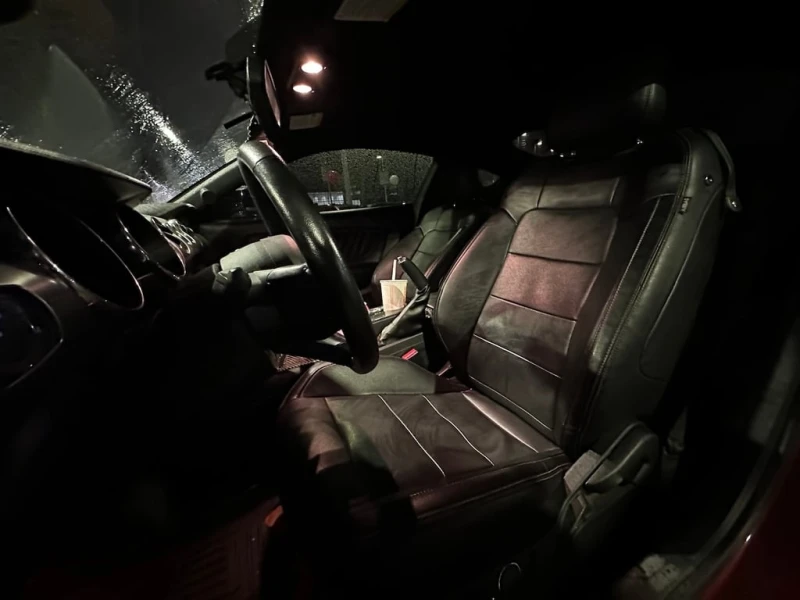 Ford Mustang * GT * CARFAX * БЕЗ ПЪРВОНАЧАЛНА ВНОСКА, снимка 11 - Автомобили и джипове - 53268989