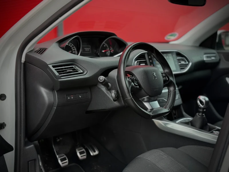 Peugeot 308 Allure, снимка 10 - Автомобили и джипове - 53488297