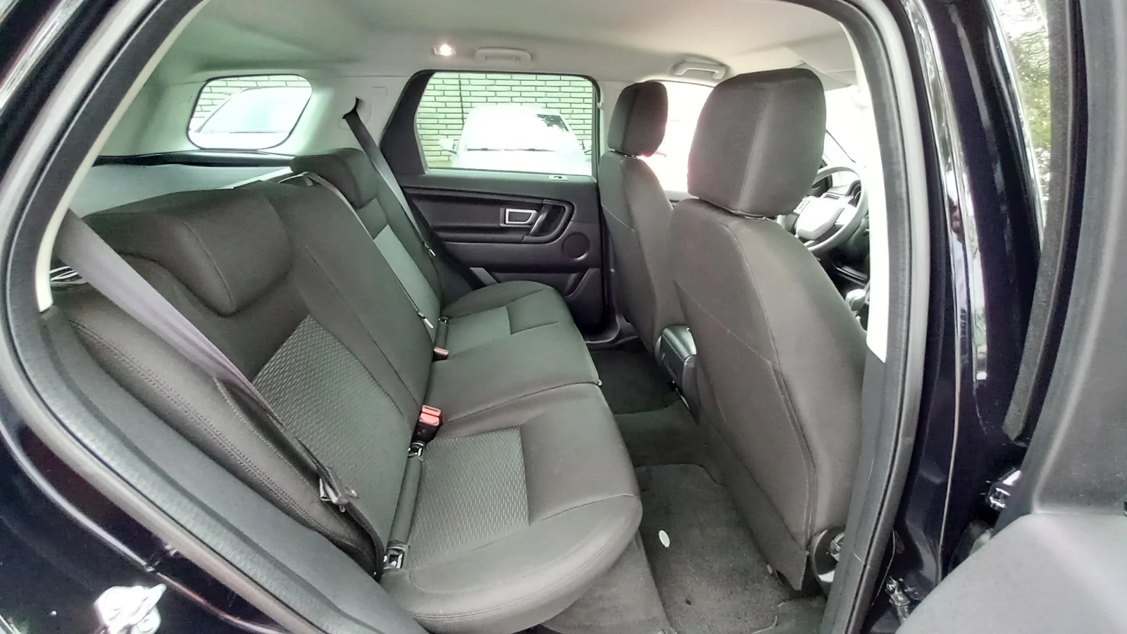 Land Rover Discovery Sport SPORT      2019 | Mobile.bg   15