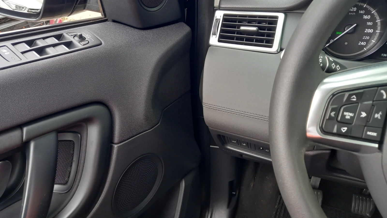 Land Rover Discovery Sport SPORT      2019 | Mobile.bg   14