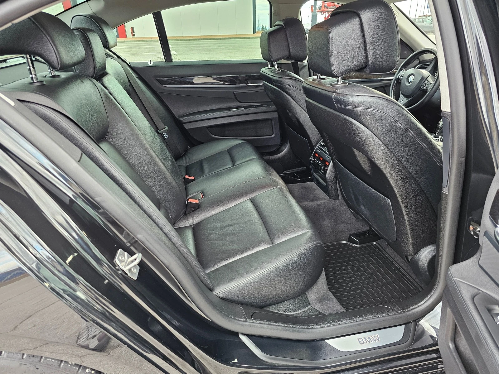BMW 750 D M-paket Keyless Soft close x-drive Headup Adapti | Mobile.bg   12