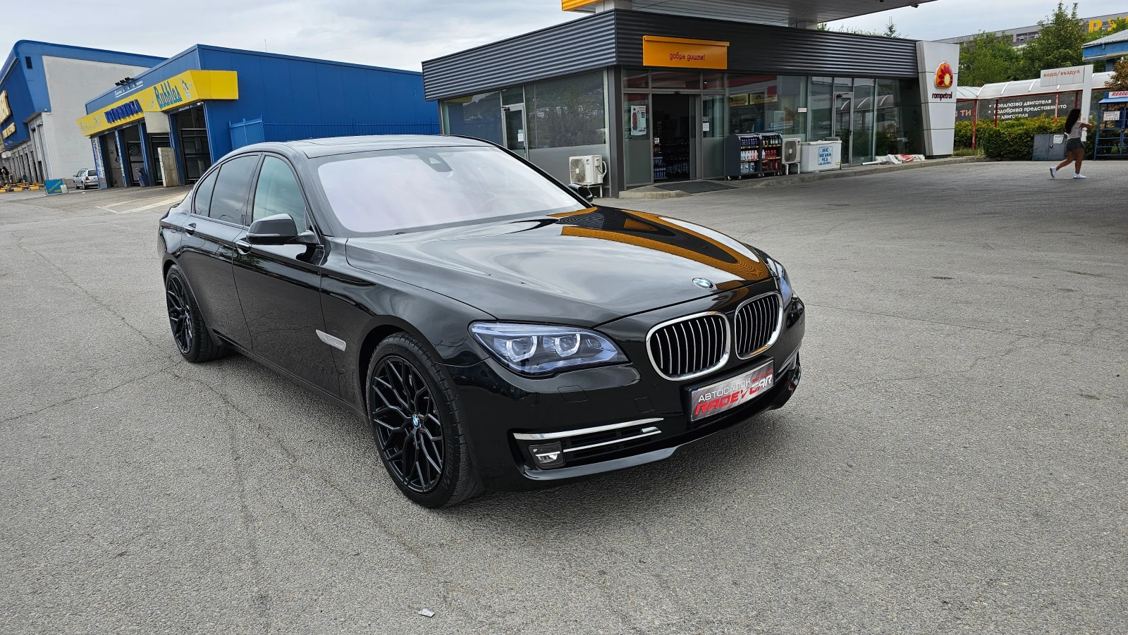 BMW 750 D M-paket Keyless Soft close x-drive Headup Adapti - изображение 7