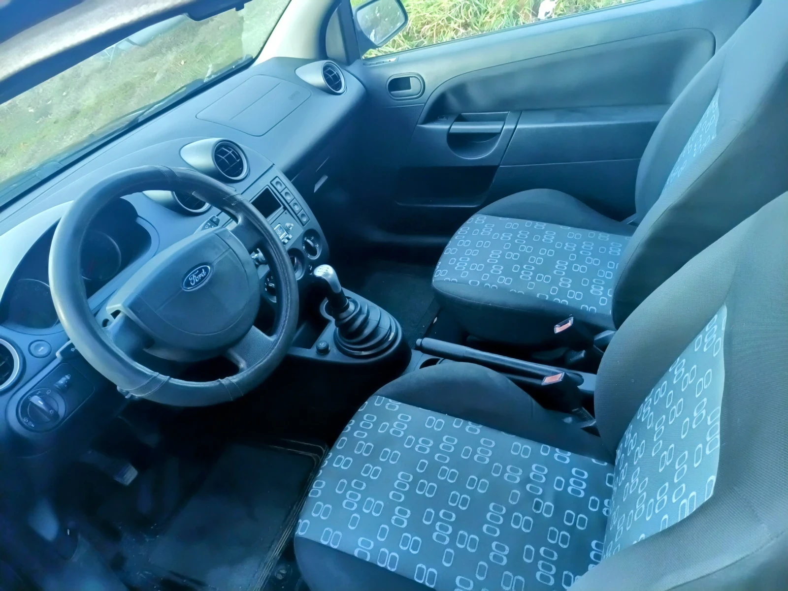 Ford Fiesta 1.6i 127000km климатик  - изображение 9