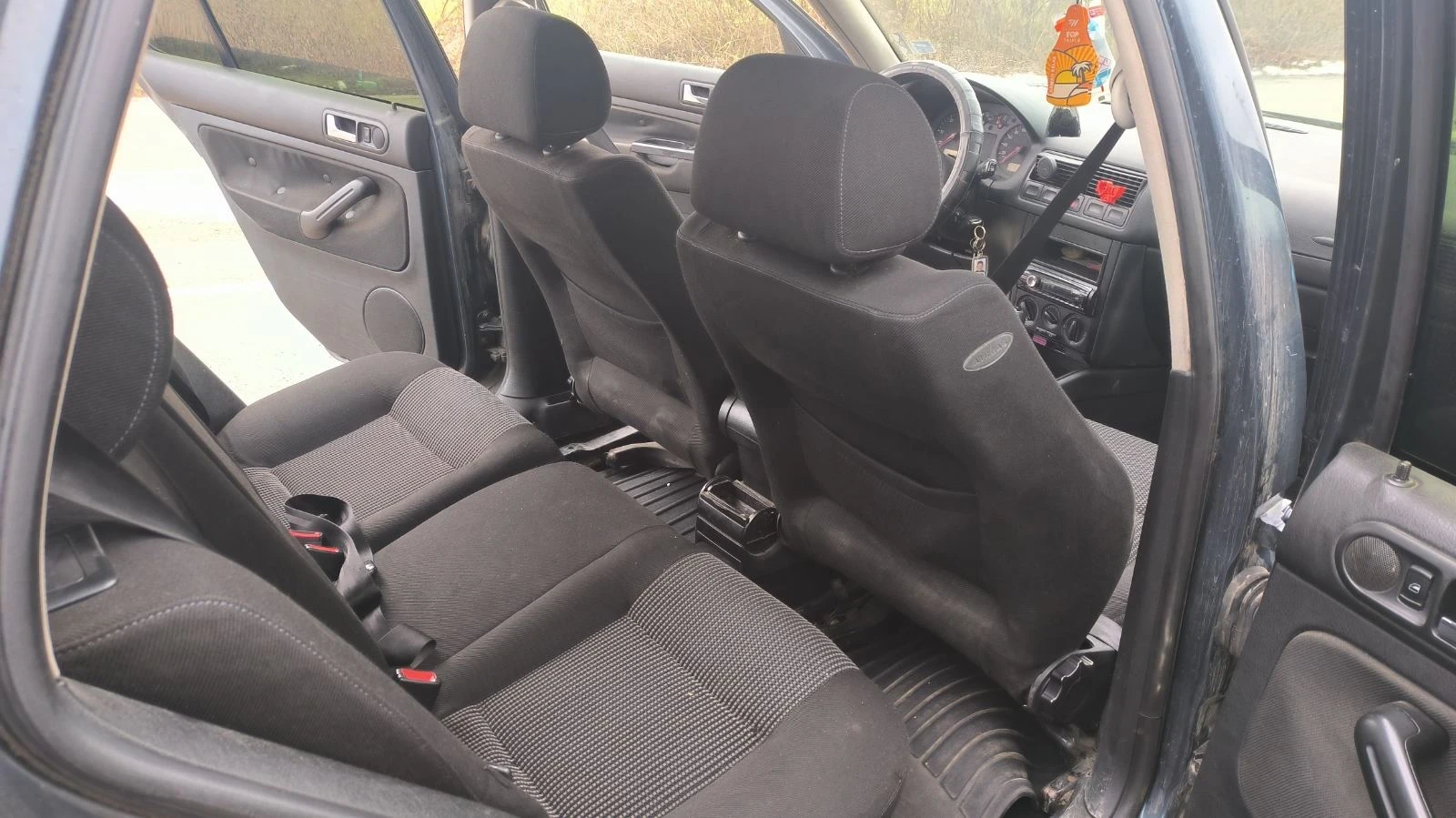 VW Golf 1.9 - изображение 7