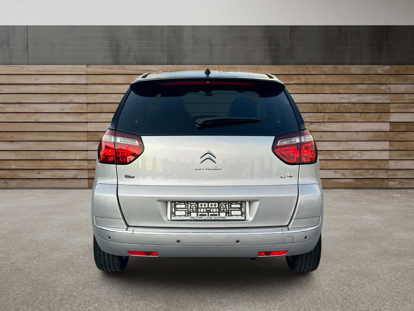 Citroen C4 Picasso 1.6eHDi Exclusive AirDream 154000km 154000km 1 - изображение 5