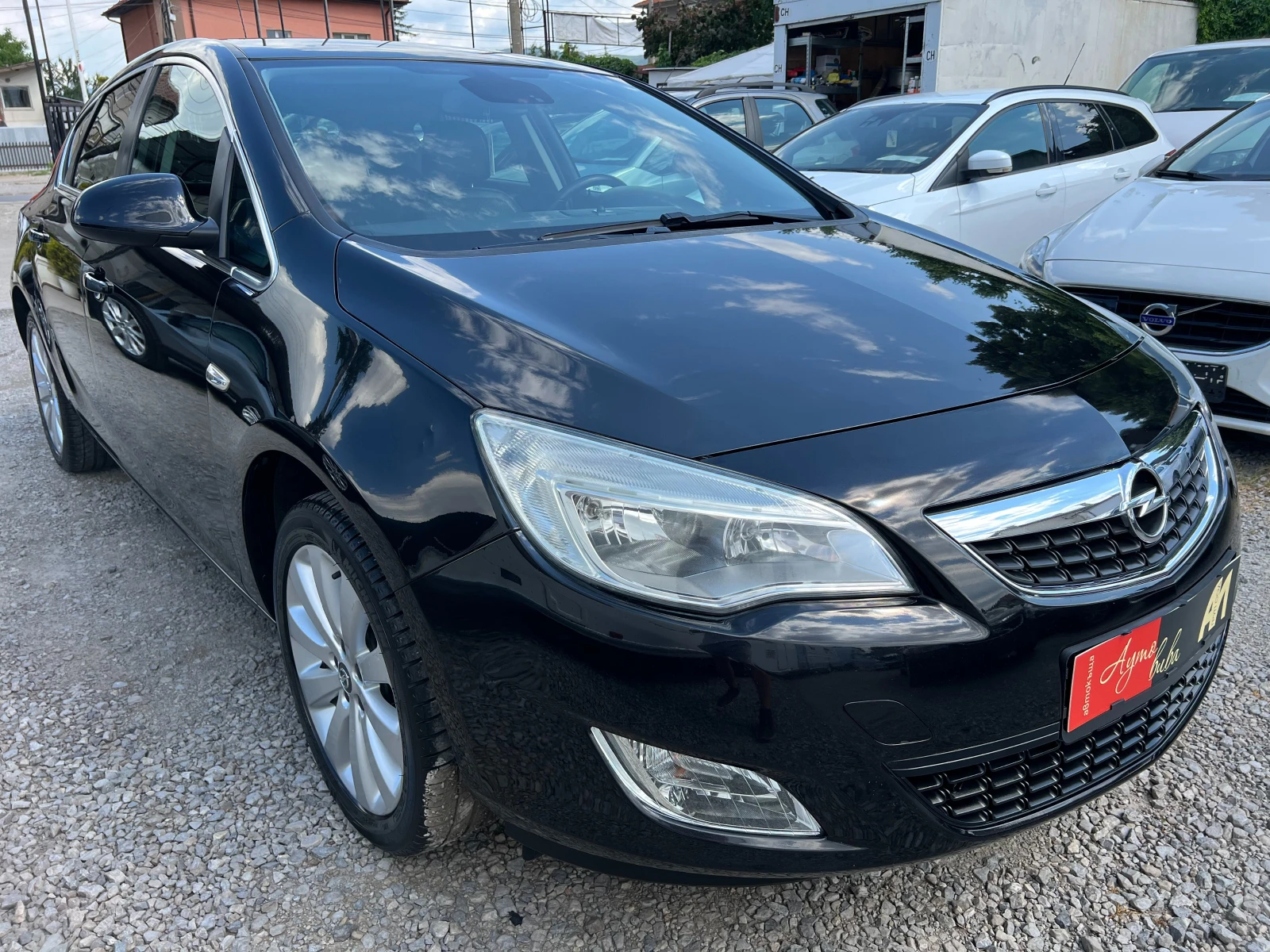 Opel Astra 1.4T COSMO/Кожа/Сервизна история/ТОП СЪСТОЯНИЕ/ - изображение 6