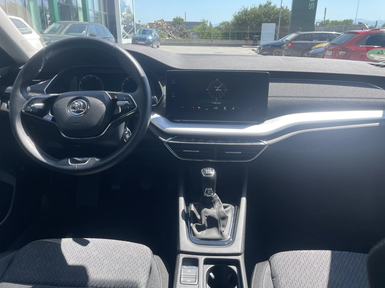 Skoda Octavia  Combi Style 1.5 TSI 150 к.с. 6MT - изображение 10
