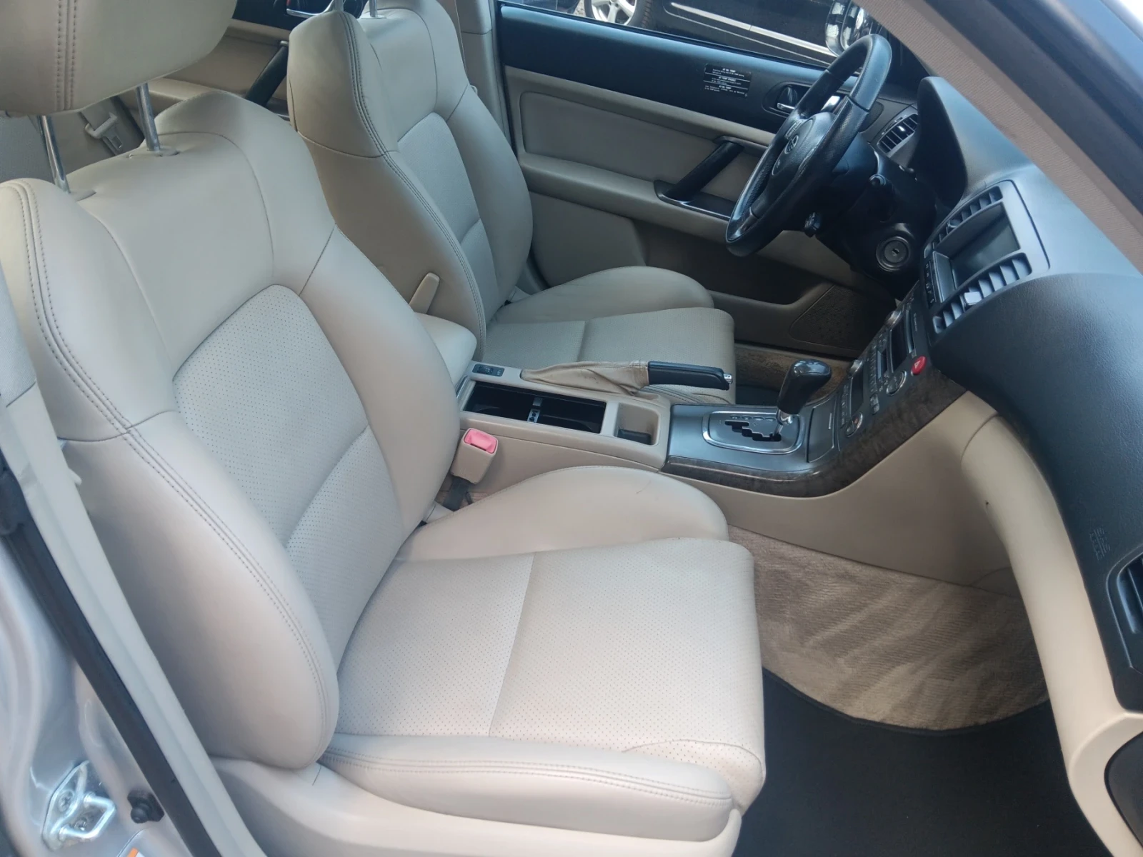 Subaru Legacy 3.0R* AWD* Executive - изображение 9