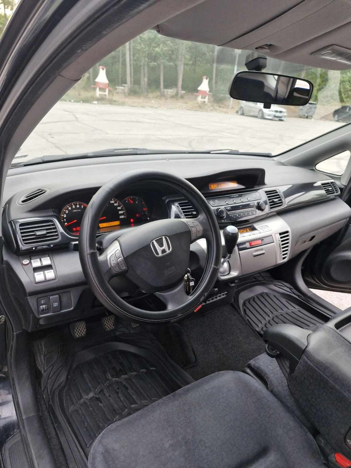 Honda Fr-v  - изображение 7