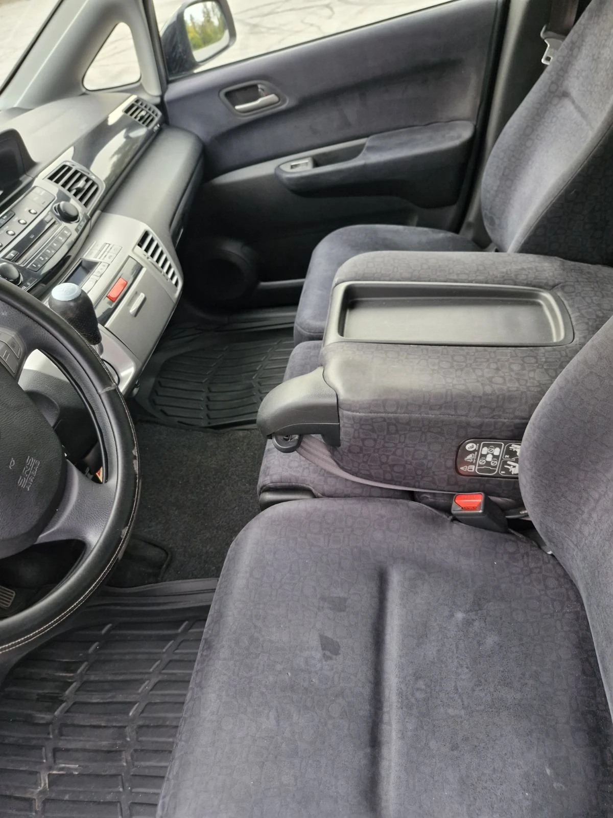 Honda Fr-v  - изображение 10
