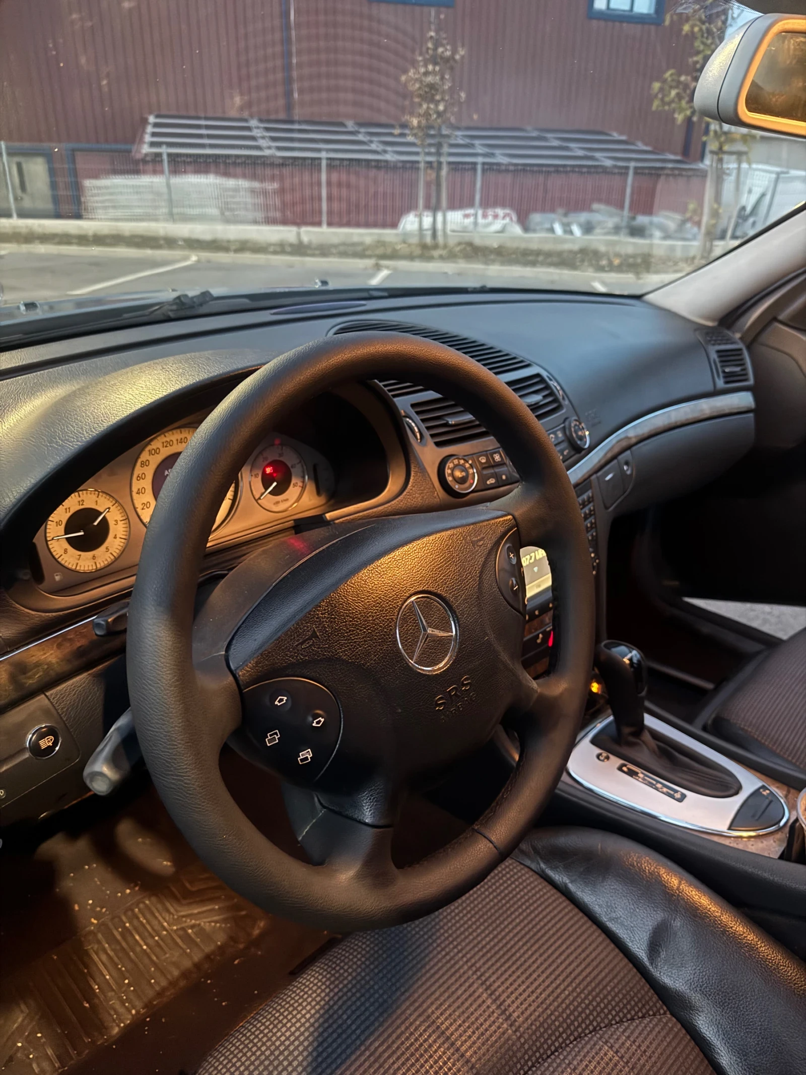 Mercedes-Benz E 270 CDI - изображение 10