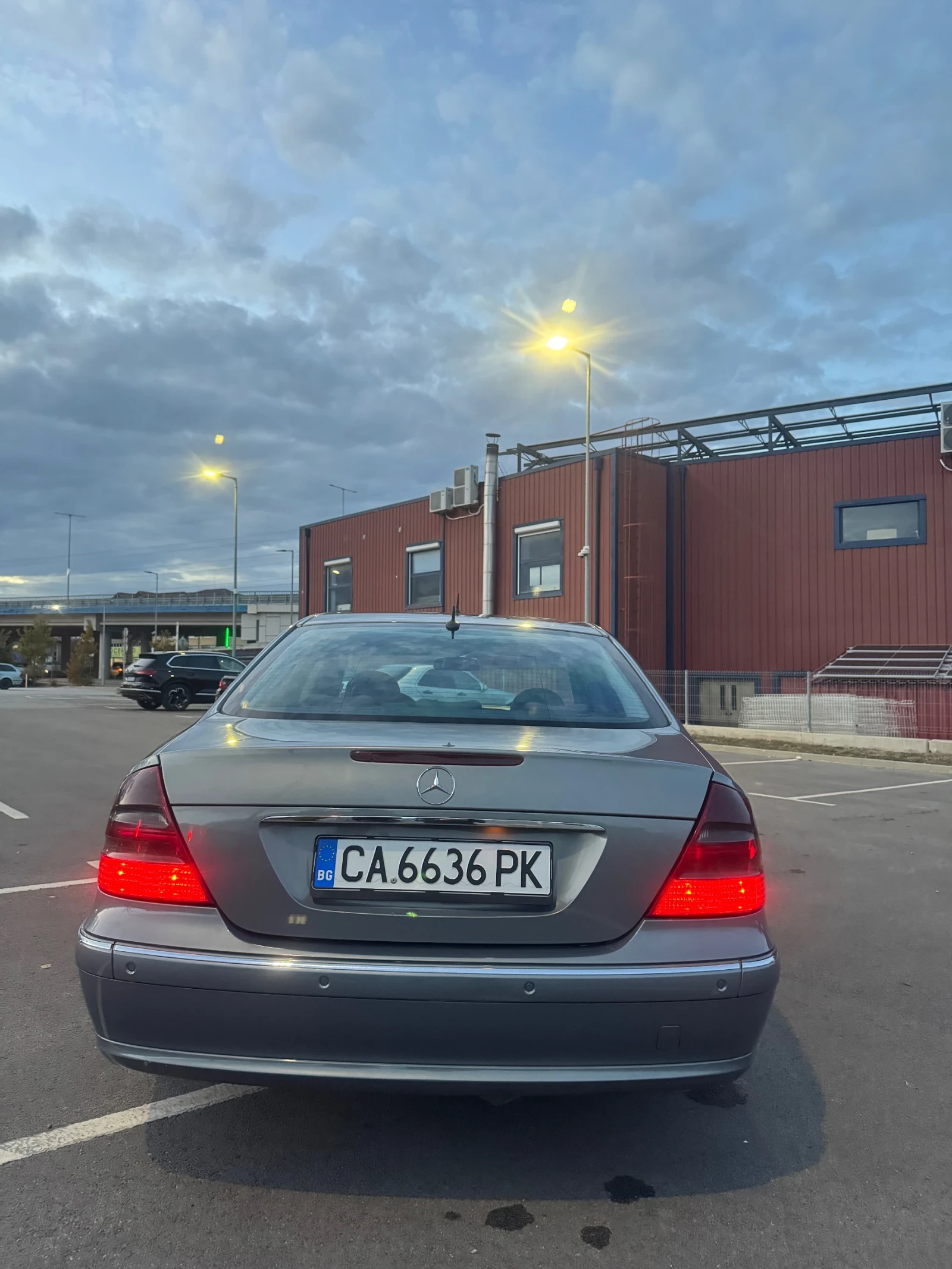 Mercedes-Benz E 270 CDI - изображение 8