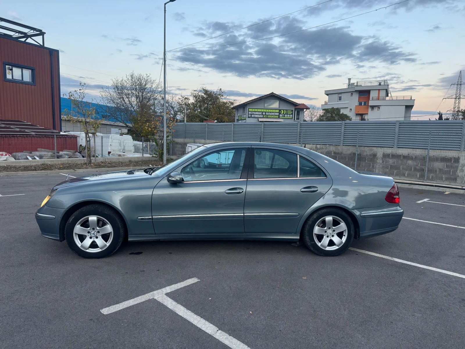 Mercedes-Benz E 270 CDI - изображение 6