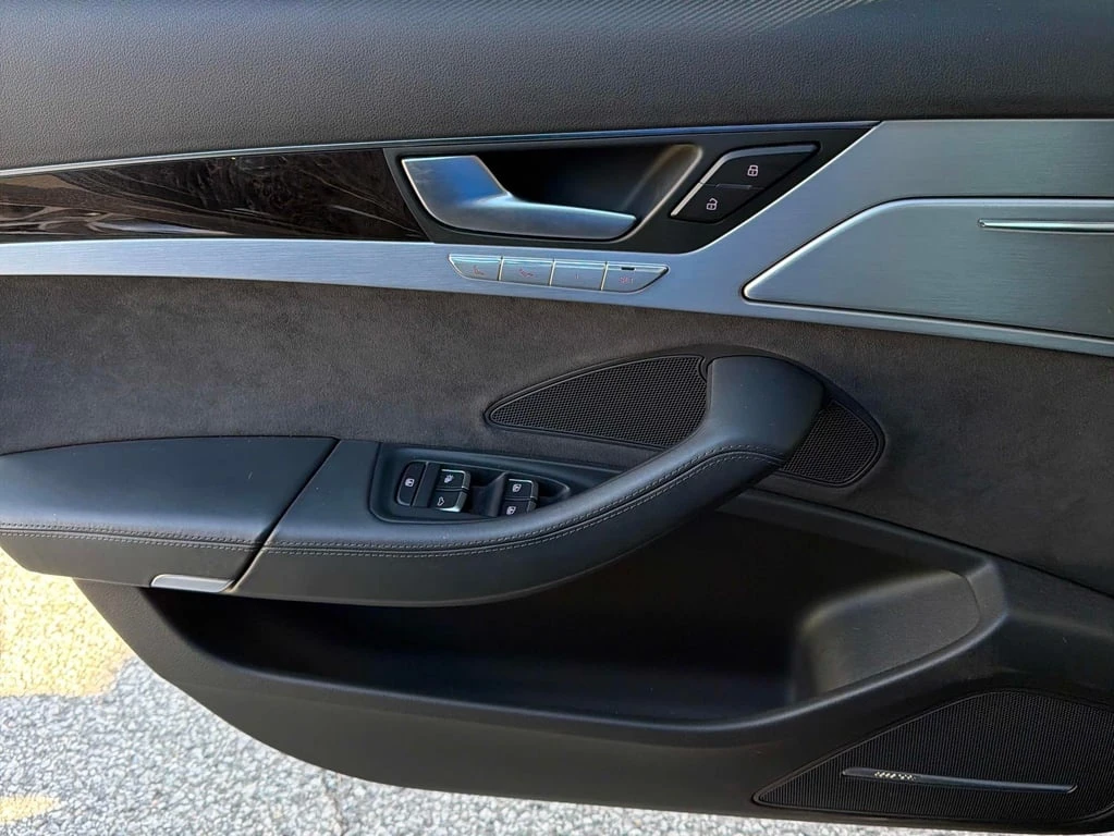 Audi A8 2015 4.0T QUATTRO *   *  | Mobile.bg   13