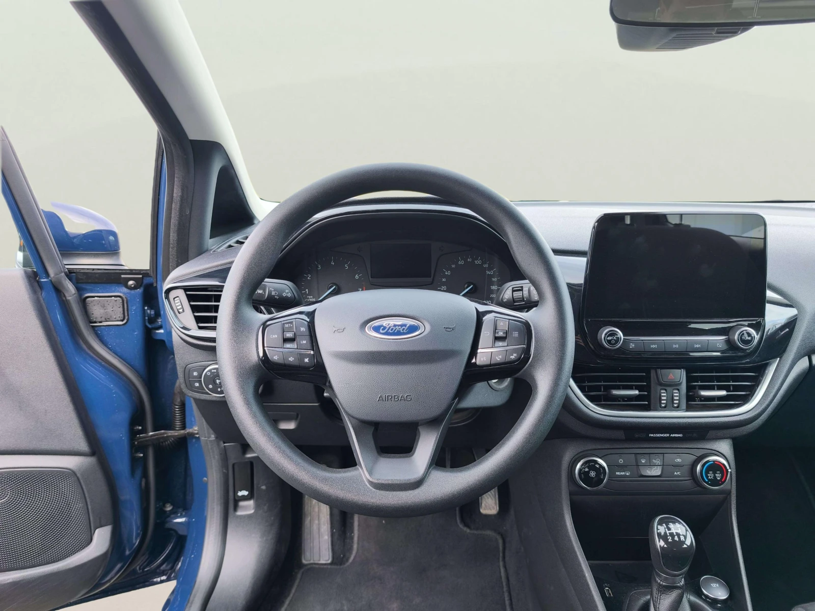 Ford Fiesta 1.1 Duratec - изображение 10