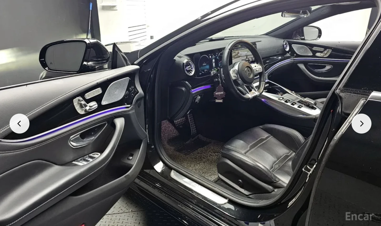 Mercedes-Benz AMG GT 43* 4MATIC+ * BURMESTER* ПОДГРЕВ* ОБДУХВАНЕ* 360КА, снимка 6 - Автомобили и джипове - 53925288