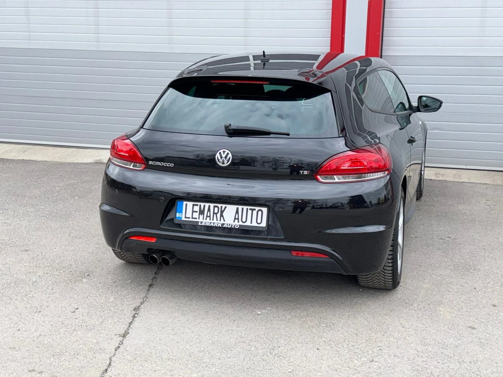 VW Scirocco 1.4I R-LINE KLIMATRONIK 6-СКОРОСТИ EVRO 5A ЛИЗИНГ, снимка 8 - Автомобили и джипове - 53975467