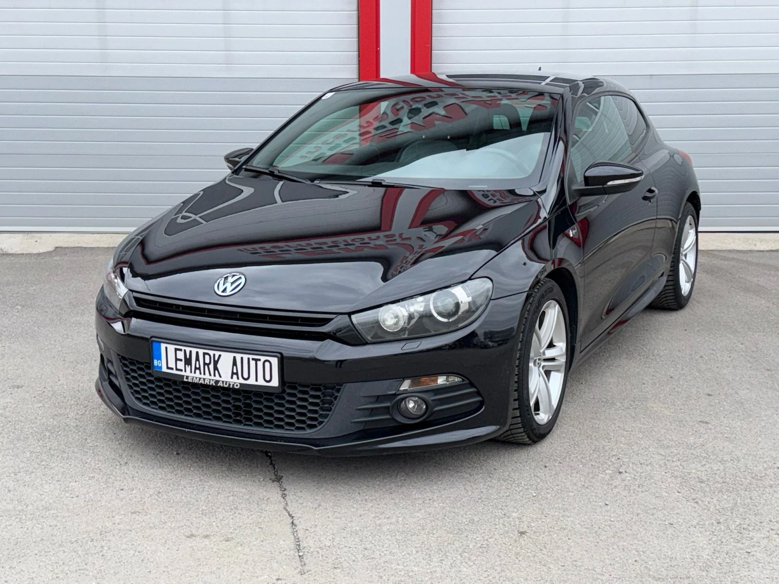 VW Scirocco 1.4I R-LINE KLIMATRONIK 6-СКОРОСТИ EVRO 5A ЛИЗИНГ, снимка 4 - Автомобили и джипове - 53975467