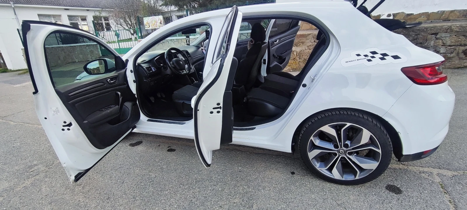 Renault Megane 1.6, снимка 5 - Автомобили и джипове - 54128601