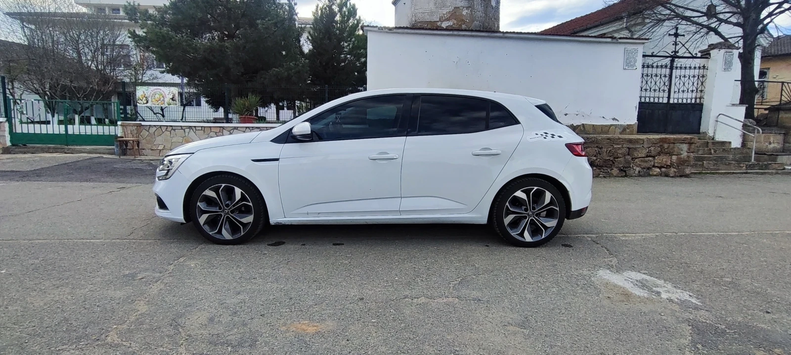 Renault Megane 1.6, снимка 15 - Автомобили и джипове - 54128601