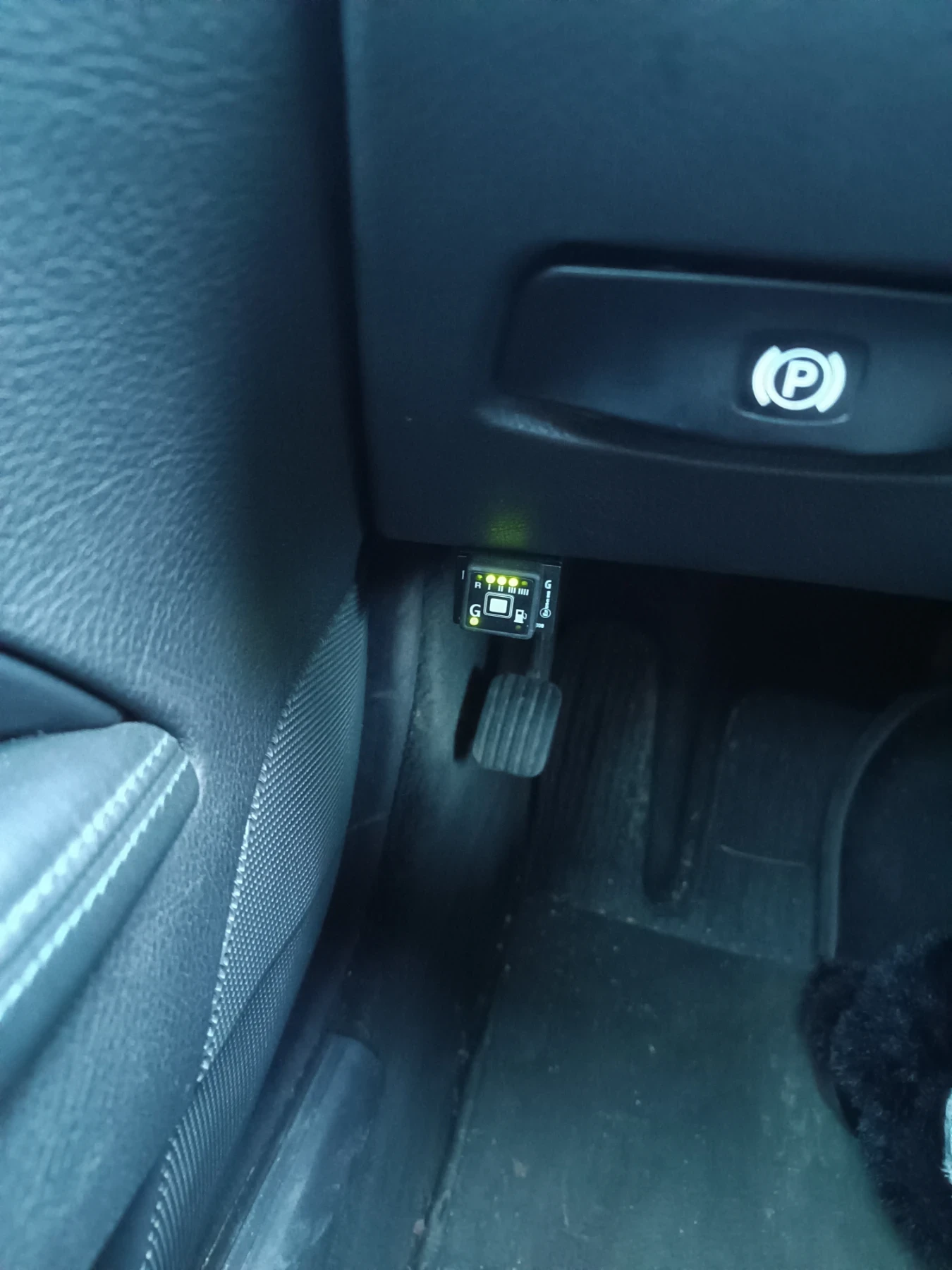 Mercedes-Benz E 320, снимка 13 - Автомобили и джипове - 54150610