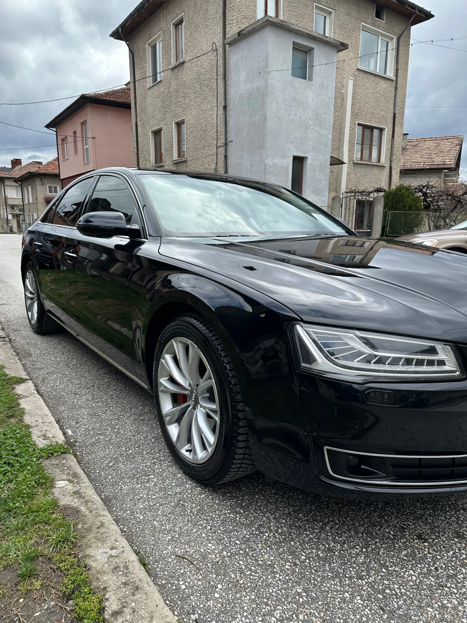 Audi A8 Реални километри Порше София Запад, снимка 3 - Автомобили и джипове - 54155664