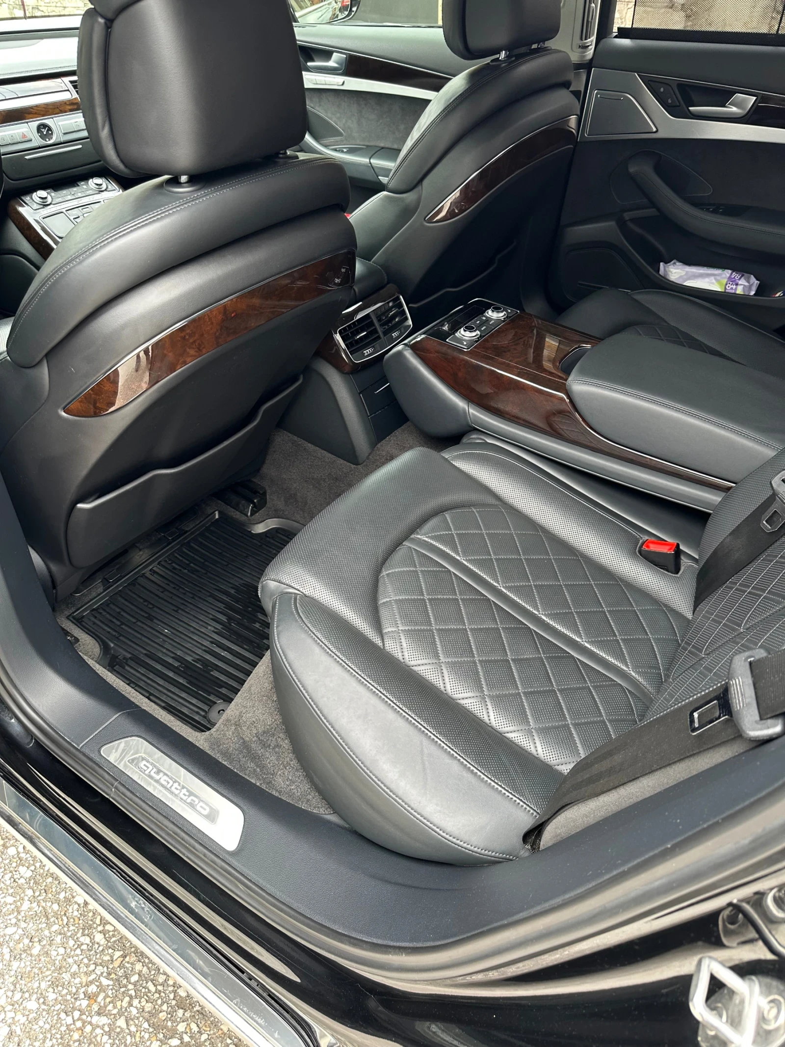 Audi A8 Реални километри Порше София Запад, снимка 10 - Автомобили и джипове - 54155664